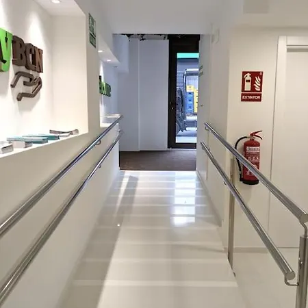 Fira 1 A 1min Del Metro Y Centro 15min *
